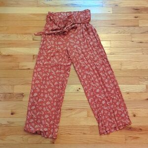 American Eagle Cropped Floral Pants